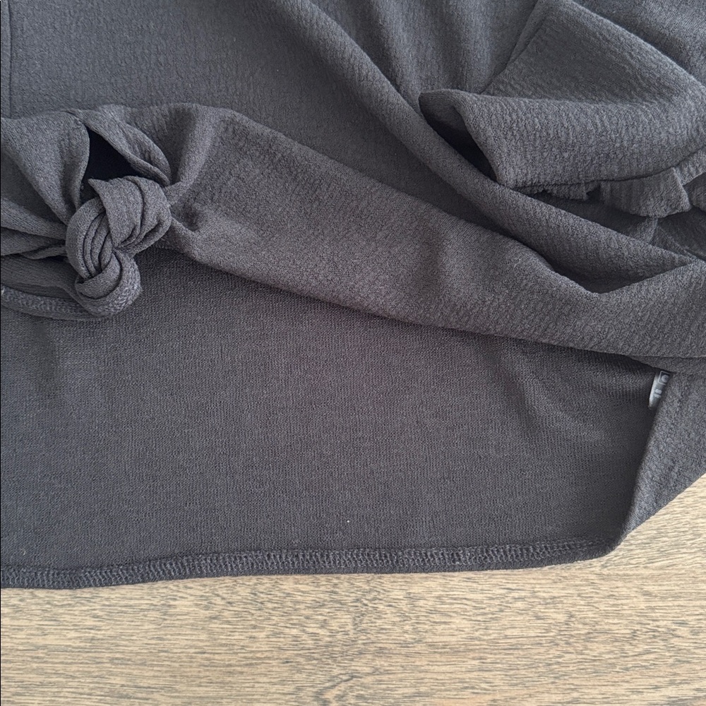 H&M blouse - Picture 5 of 8